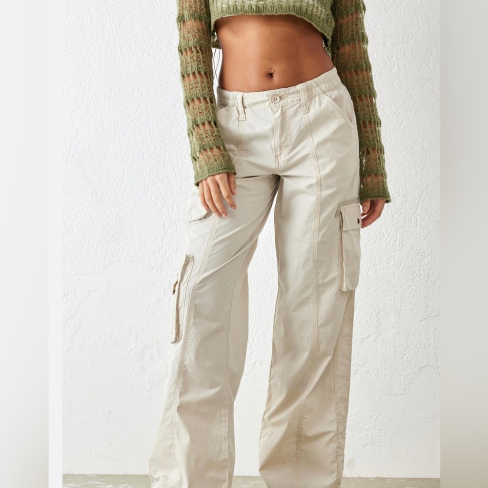 Y2K Urban Outfitters cargo pants